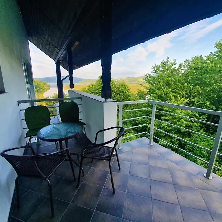 Casa vacanze Dom Nad Jeziorem Roznowskim Tegoborze