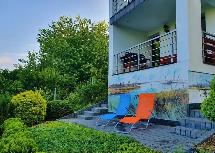 Dom Nad Jeziorem Roznowskim *