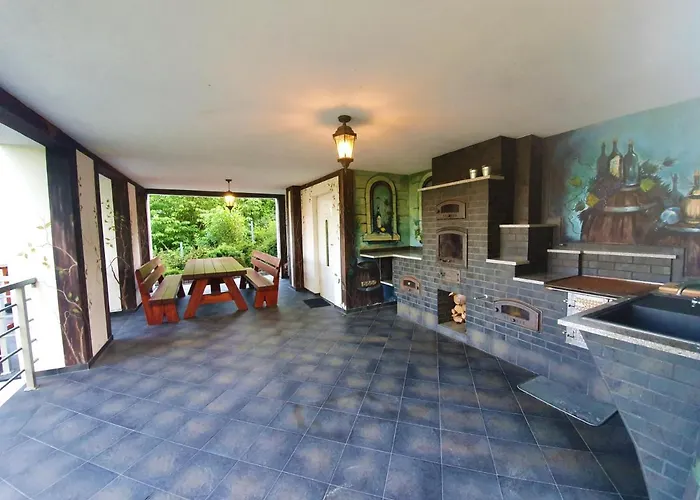 Dom Nad Jeziorem Roznowskim Ferienhaus