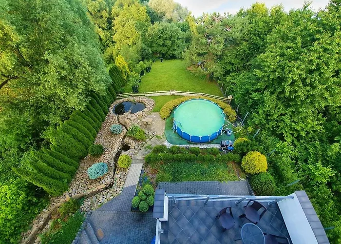 度假居 Dom Nad Jeziorem Roznowskim *