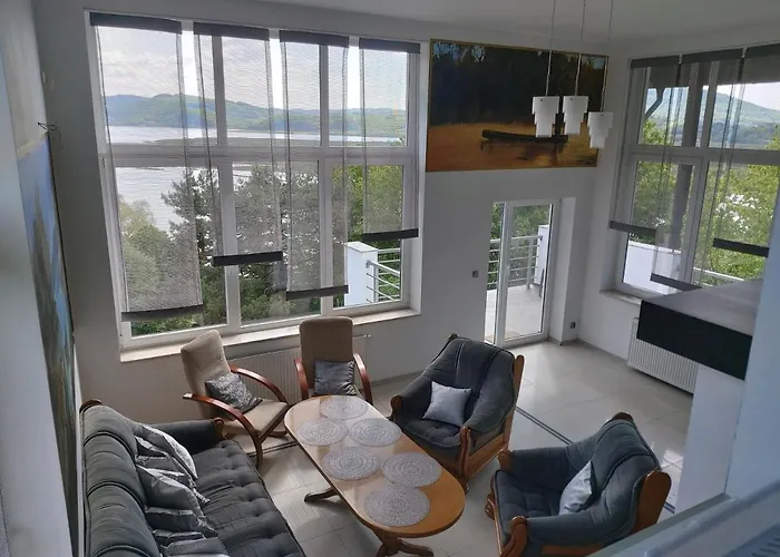 Dom Nad Jeziorem Roznowskim * Tegoborze